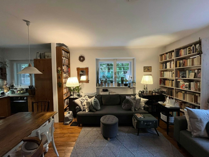72 m2 plat in goede staat in het Kurucles -gebied van het 2e district!