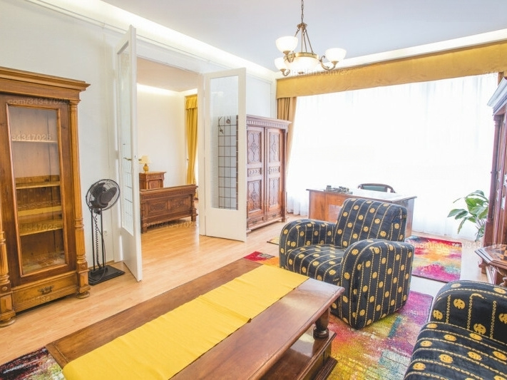 91 M2 flach in gutem Zustand neben Szent István Bazilika!